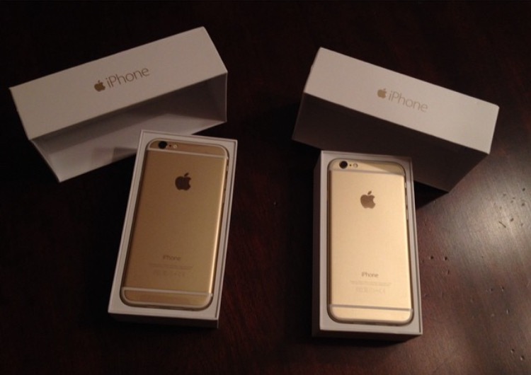 Students react to new iPhone