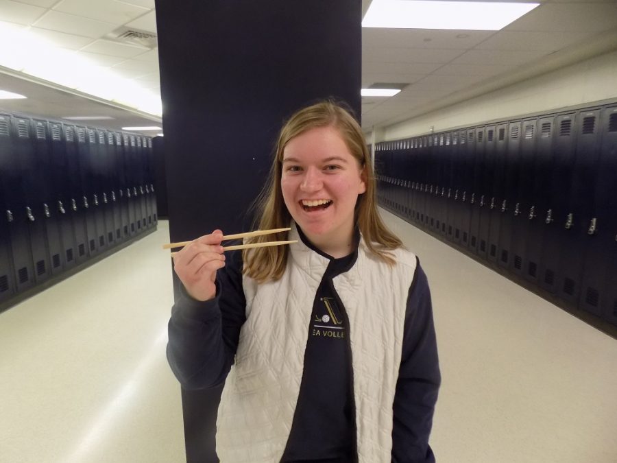 Sophomore competes with chopsticks
