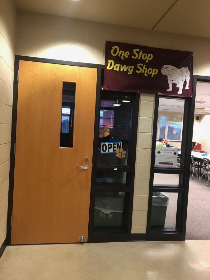 The+One+Stop+Dawg+Shop+is+located+right+across+from+the+Library+on+the+third+floor.+You+can+visit+it+during+A+and+C+flexes.